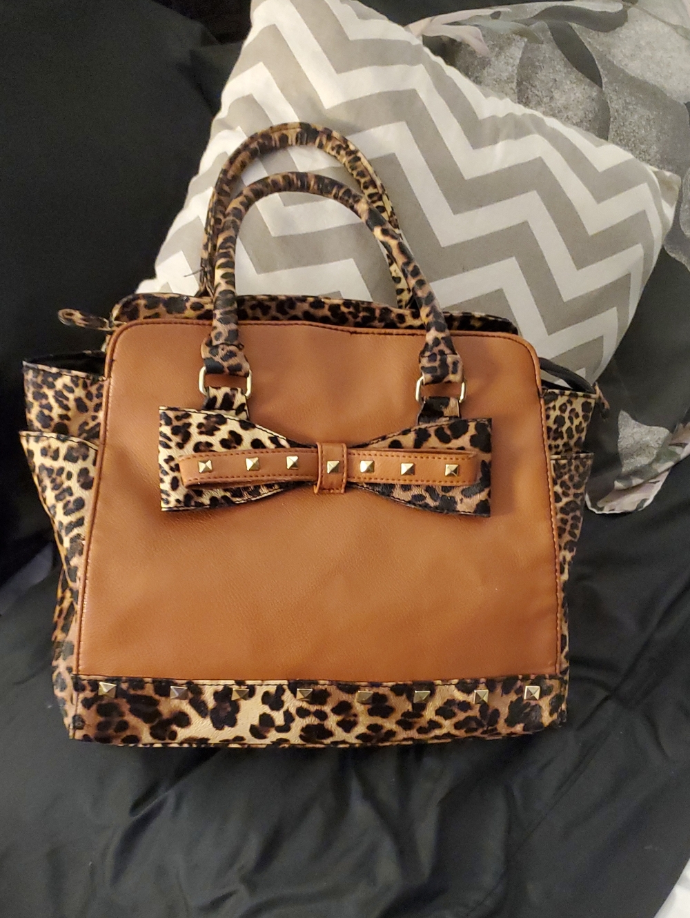 Women’s Tan Leopard Bow Satchel Handbag With Gold Stud Accents